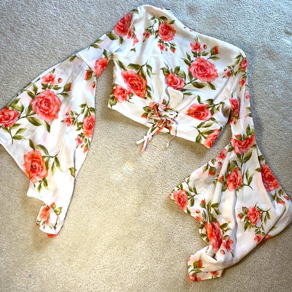 Spring floral crop top/blouse - Picture 3 of 3